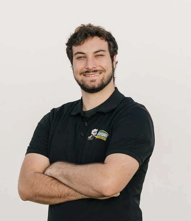 friendly technician - knowledgeable - headshot