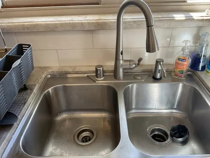 Kitchen sink drain cleaning